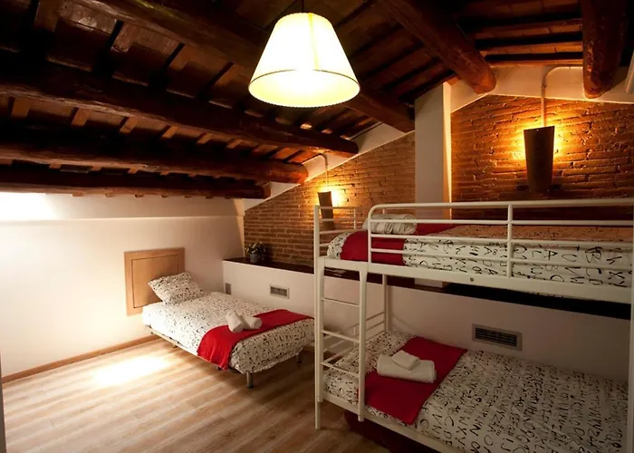 Hostel Coroleu House *