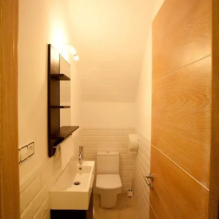 Hostel Coroleu House